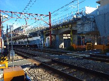 南多摩駅高架工事