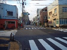 玉川警察署脇