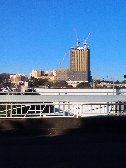 高層ビル建築中